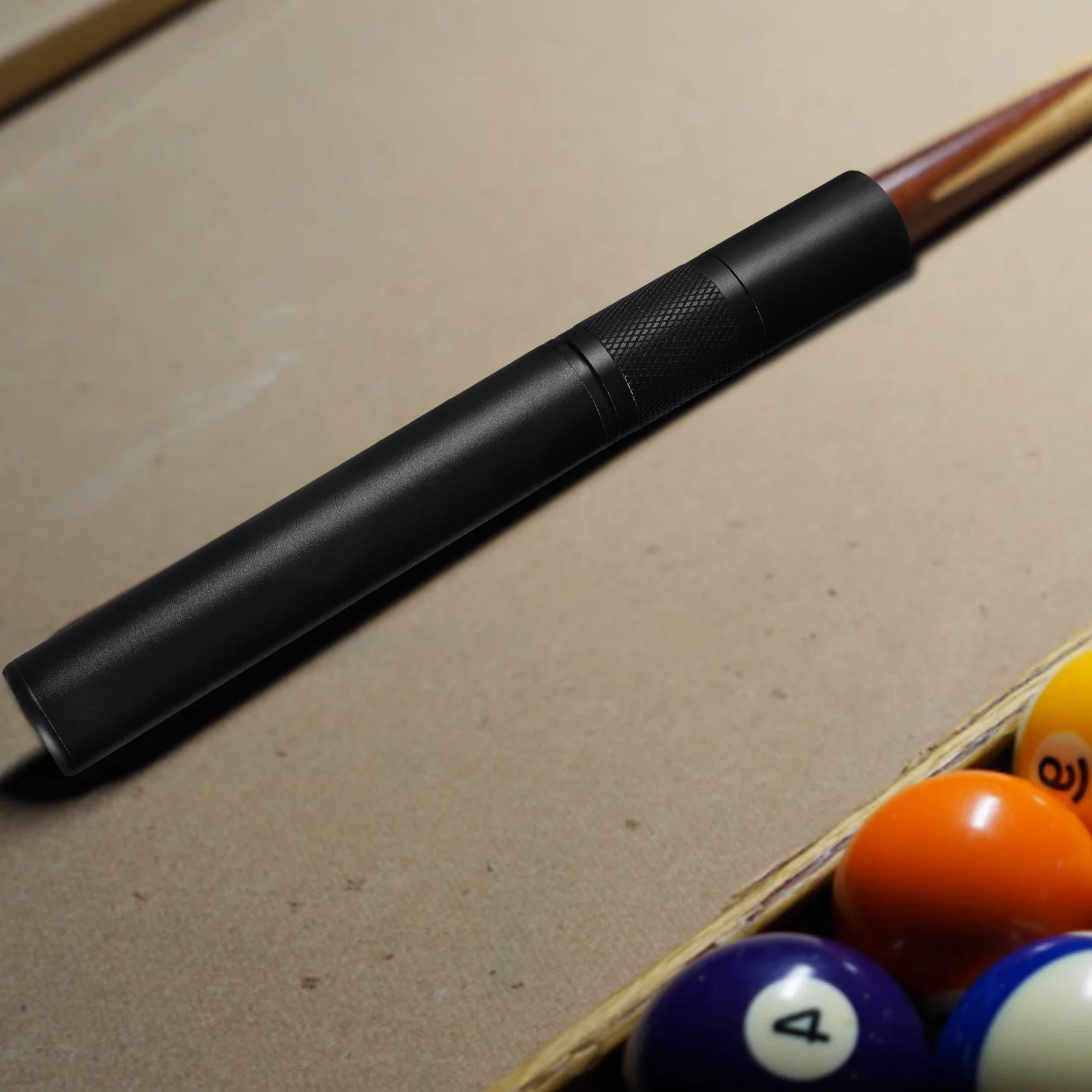 Pool Cue Extender Extension Rod British Aluminium Black Lightweight Durable Billiard Accessory Smooth Edge Portable Replacement
Pool Cue Extender Extension Rod British Aluminium Black Lightweight Durable Billiard Accessory Smooth Edge Portable Replacement