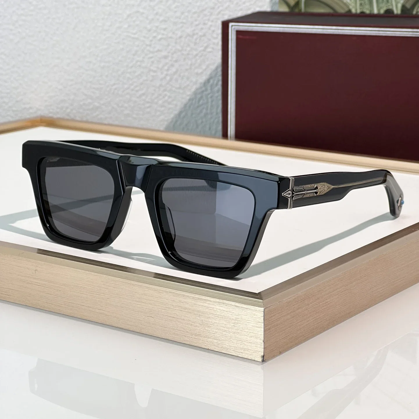 Fashion Sunglasses For Women and Men ALARAMIE Style Anti-Ultraviolet Retro Plate Full Frame Special design Glasses Random Box
Fashion Sunglasses For Women and Men ALARAMIE Style Anti-Ultraviolet Retro Plate Full Frame Special design Glasses Random Box