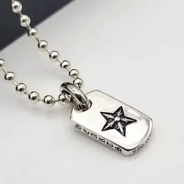 European and American women's hip-hop light luxury niche men's fashion classic pentagram small square brand pure silver necklace
European and American women's hip-hop light luxury niche men's fashion classic pentagram small square brand pure silver necklace