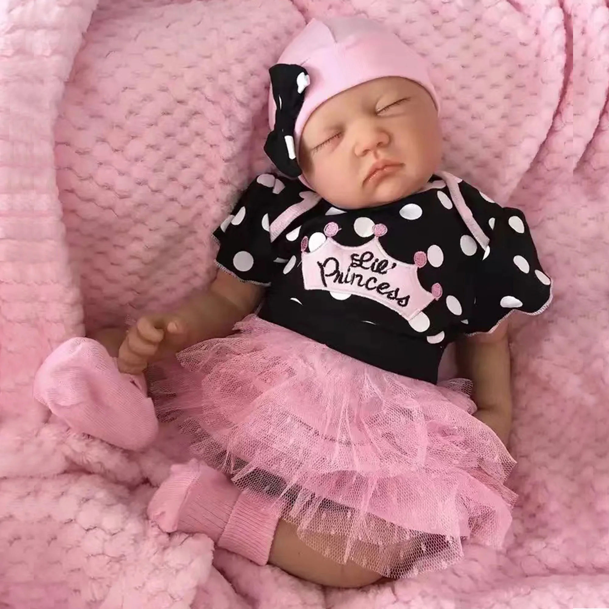 Bebê Reborn Dolls 55CM Finished Customized Toddler Dolls Painted Baby Reborn Doll Toys Muñecas Para Niñas
Bebê Reborn Dolls 55CM Finished Customized Toddler Dolls Painted Baby Reborn Doll Toys Muñecas Para Niñas