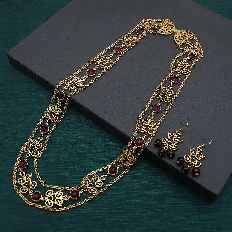 Used Return Cut Out Czech Old Crystal Necklace Retrosweater Chain
Used Return Cut Out Czech Old Crystal Necklace Retrosweater Chain