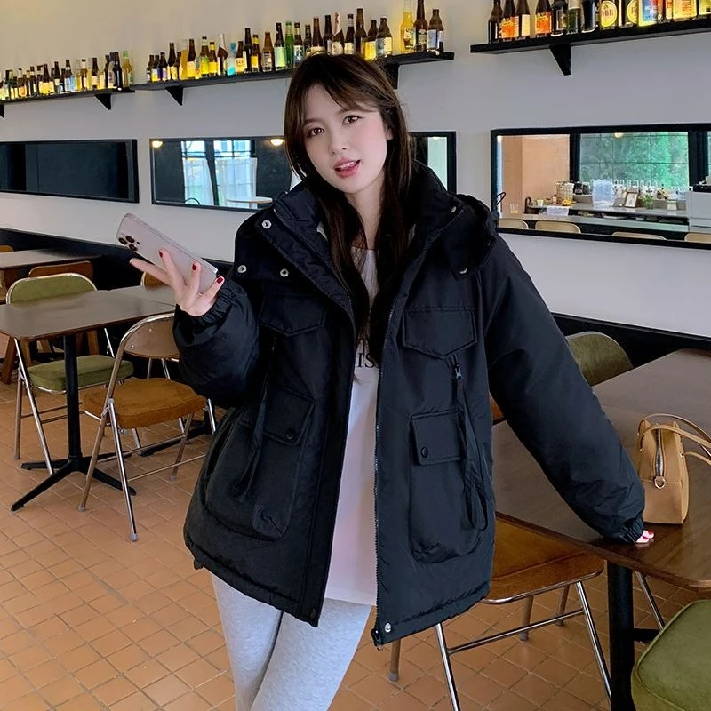 Warm Fleece Lined Women's Parka Winter Coat 2025 Loose Fit Hooded Military Style Short Korean Cotton Jacket
Warm Fleece Lined Women's Parka Winter Coat 2025 Loose Fit Hooded Military Style Short Korean Cotton Jacket