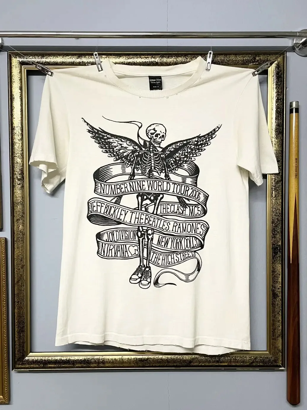 Number nine distressed skull tour tee angel made old short sleeve t-shirt
Number nine distressed skull tour tee angel made old short sleeve t-shirt