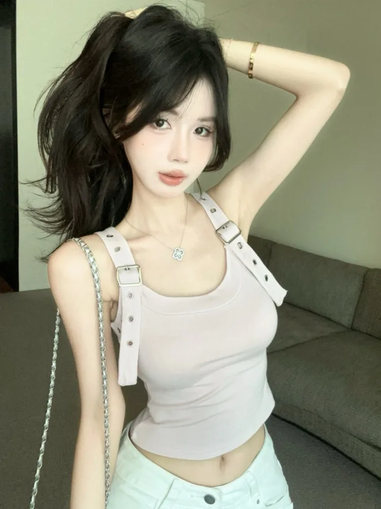 Retro Strap Vest Women's Short Style Slim Fit Base Shirt Summer Sweet And Spicy Girl Pink Shoulder Strap Top Korean Version C...
Retro Strap Vest Women's Short Style Slim Fit Base Shirt Summer Sweet And Spicy Girl Pink Shoulder Strap Top Korean Version C...