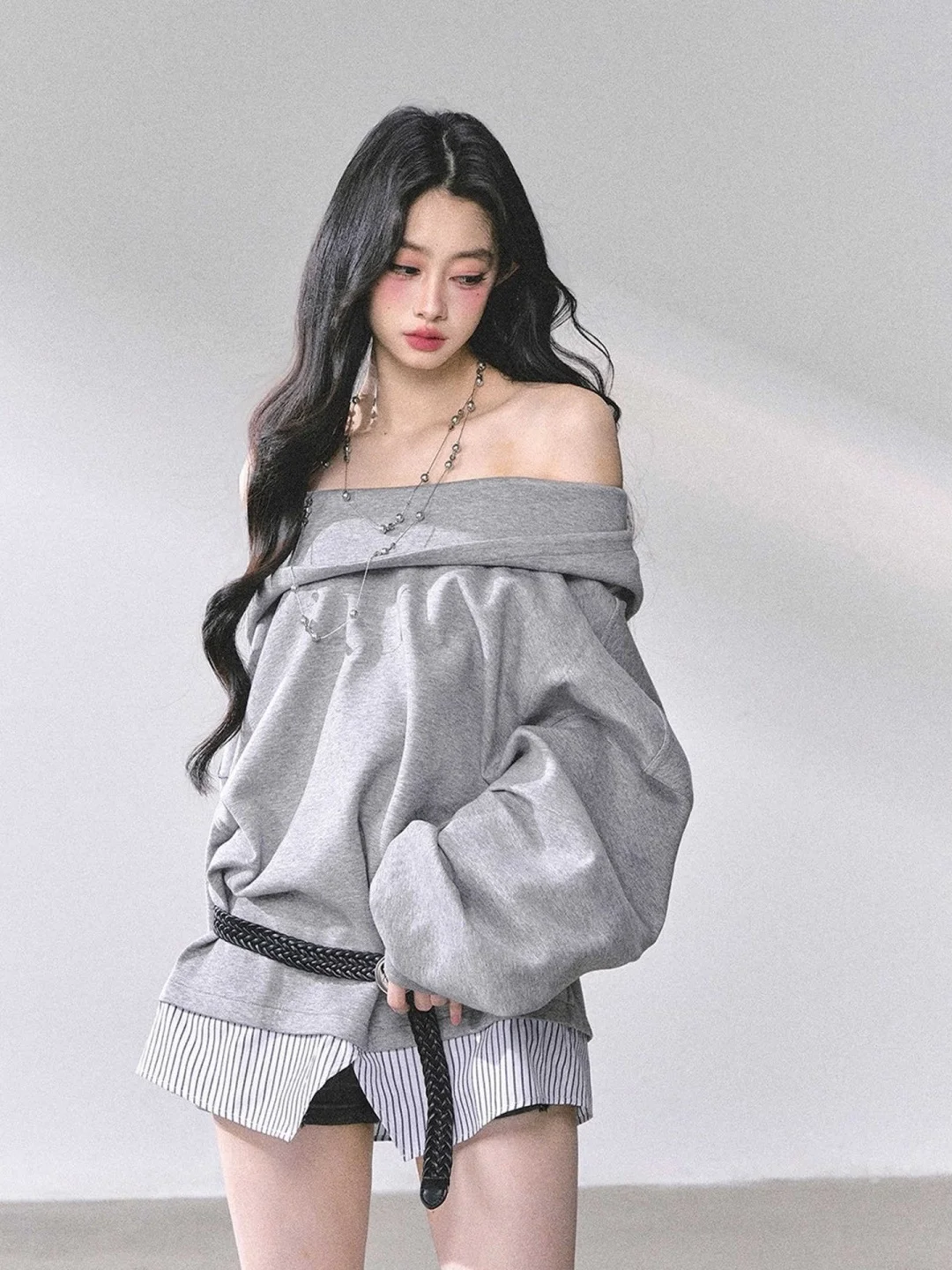 Loose Fit plus Size Hoodie Women's Korean Sle Long Sve One oulder Design Spring Casual Slimming Top
Loose Fit plus Size Hoodie Women's Korean Sle Long Sve One oulder Design Spring Casual Slimming Top