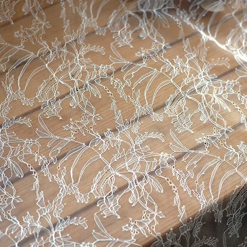 Shiny Clothing Sewing DIY Lace 1 Meter Free Ship 150CM Wide Off white French Chantilly Lace Girls Lady Costume Lace with Sequins
Shiny Clothing Sewing DIY Lace 1 Meter Free Ship 150CM Wide Off white French Chantilly Lace Girls Lady Costume Lace with Sequins