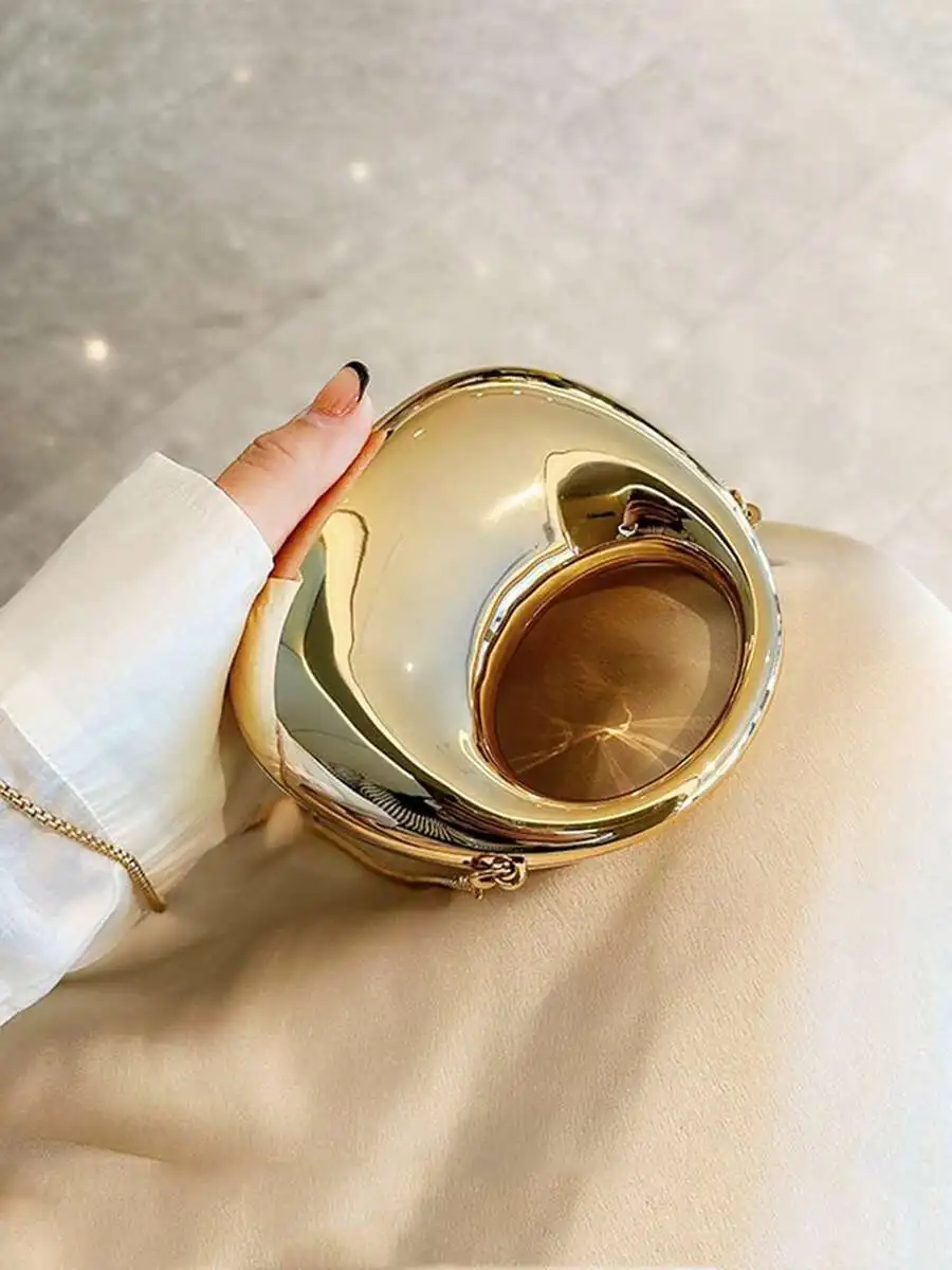 Acrylic Mirror Half Moon Box Bag With Chain Strap For Women Party Evening Handbag
Acrylic Mirror Half Moon Box Bag With Chain Strap For Women Party Evening Handbag