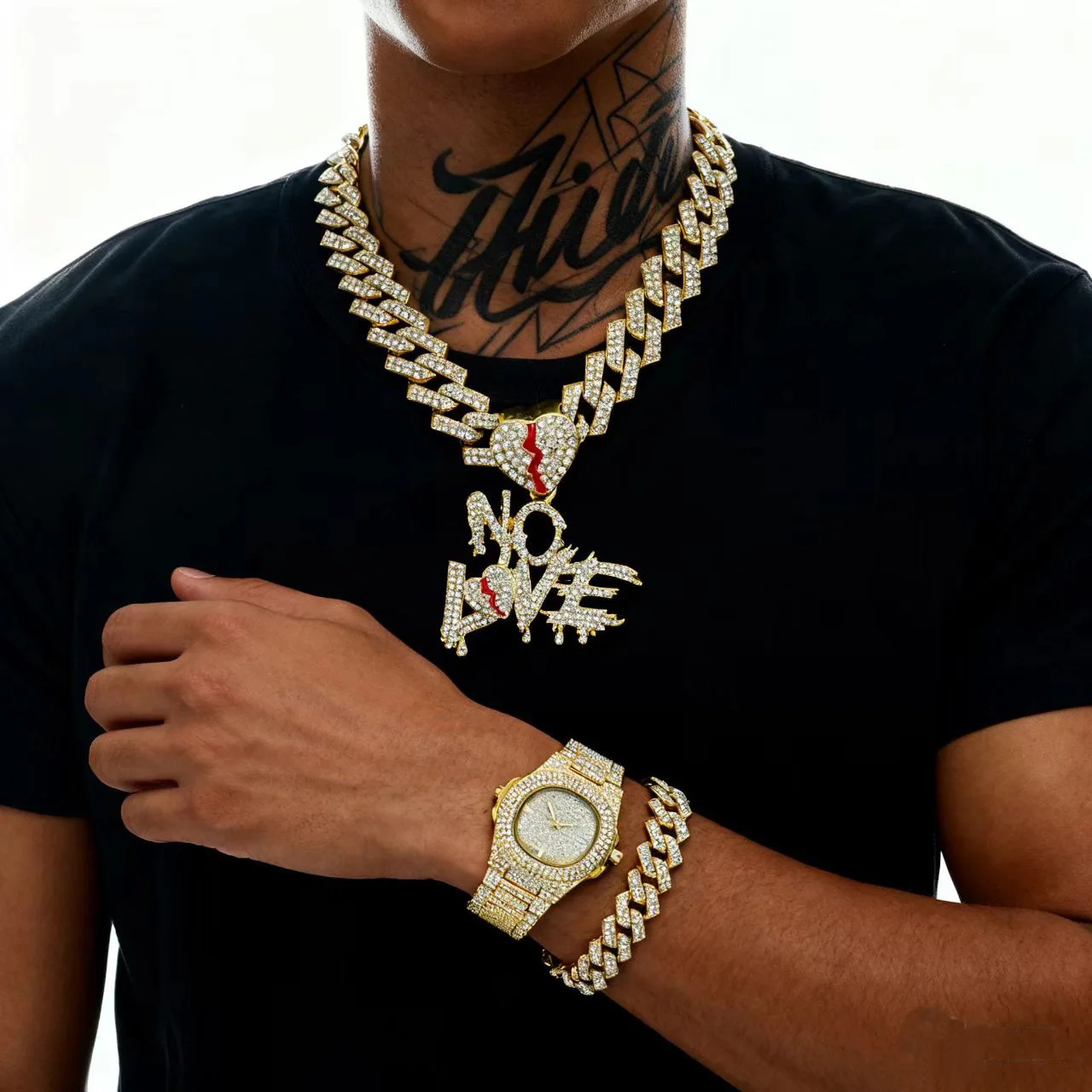 DIY accessories Cross-border fashion NO LOVE pendant Cuban chain necklace bracelet men's watch set gorgeous high-end gift box
DIY accessories Cross-border fashion NO LOVE pendant Cuban chain necklace bracelet men's watch set gorgeous high-end gift box