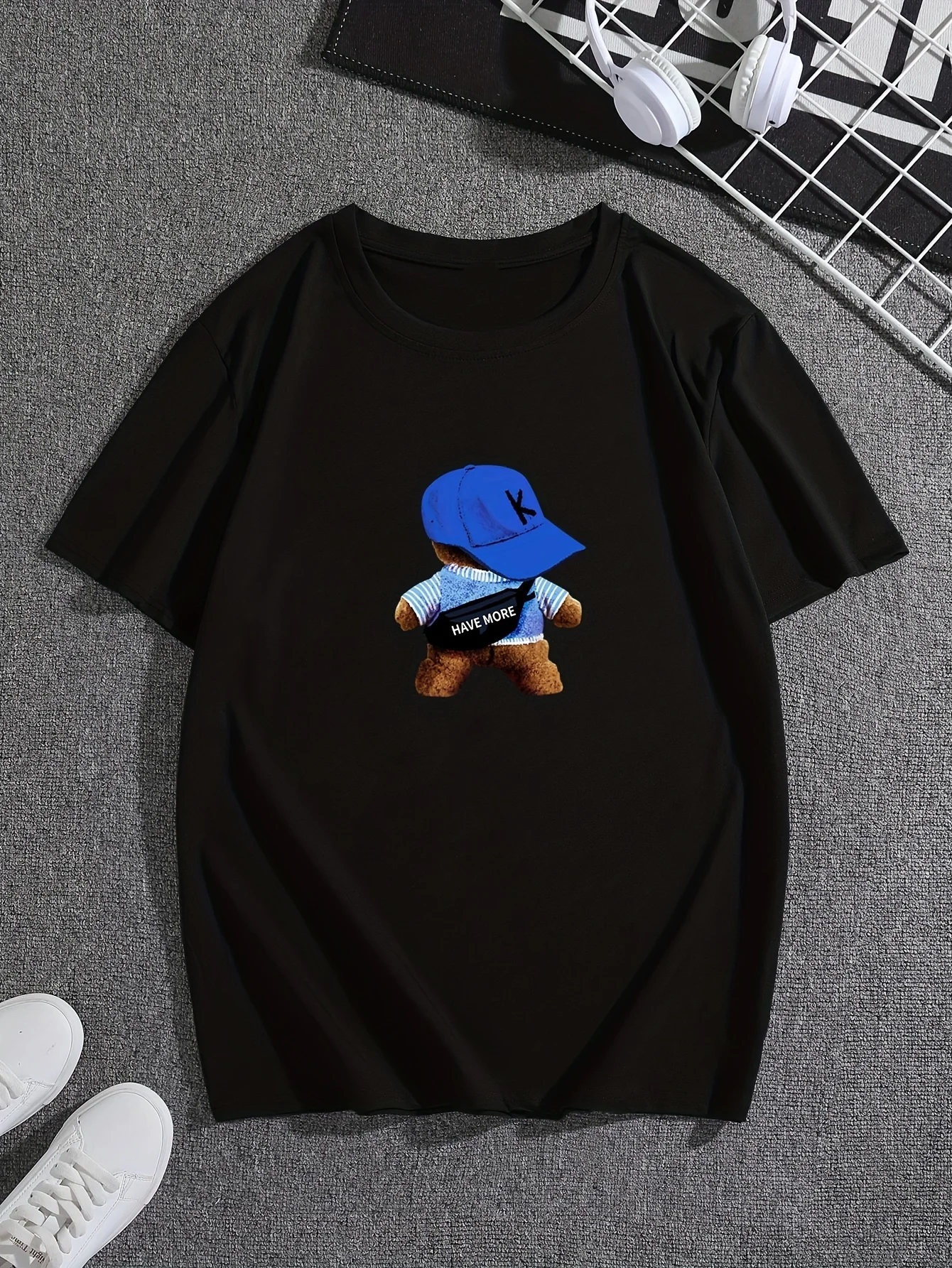 Comic in Cap Graphic Printing Summer Autumn Winter Cotton Men and Women T-shirt Short Sleeve Luxury Outdoor Sports Brand
Comic in Cap Graphic Printing Summer Autumn Winter Cotton Men and Women T-shirt Short Sleeve Luxury Outdoor Sports Brand