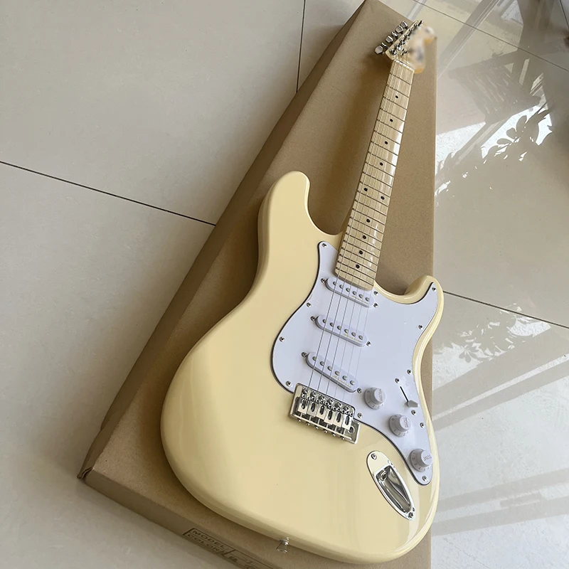 Classic brand electric guitar, professional performance level, St style, moving tone, comfortable feel, free delivery to home.
Classic brand electric guitar, professional performance level, St style, moving tone, comfortable feel, free delivery to home.