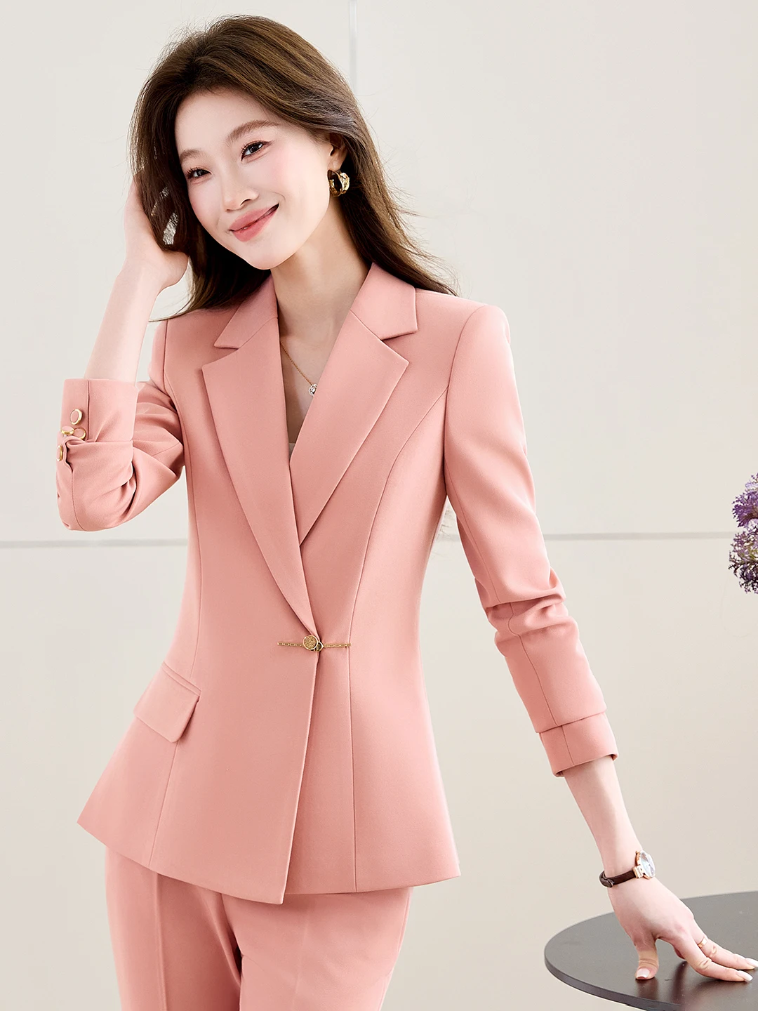 Elegant Business Women's Suit Set Spring New Commute High-End Feel Art Exam Broadcasters Outerwear Long Sleeve Long Pants
Elegant Business Women's Suit Set Spring New Commute High-End Feel Art Exam Broadcasters Outerwear Long Sleeve Long Pants