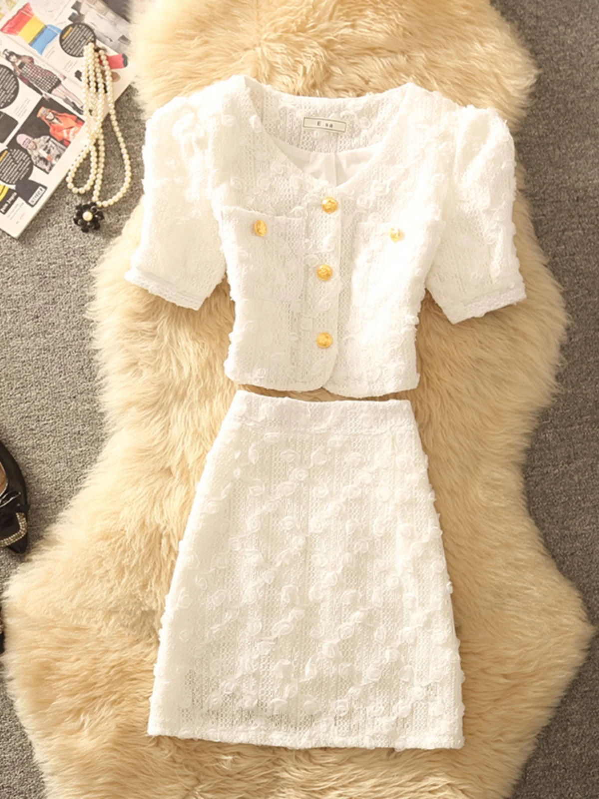 Женский комплект с летней юбкой ature Fraance Sle, Новое поступление 2025, легкий роскошный костюм с юбкой Feel ort, костюм из двух предметов
Женский комплект с летней юбкой ature Fraance Sle, Новое поступление 2025, легкий роскошный костюм с юбкой Feel ort, костюм из двух предметов