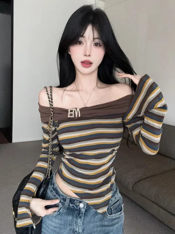 Slim Fit Striped Long Sleeve T-Shirt Women's Design Sensation Color Block One Shoulder Base Shirt Trendy Bottoming Top City Walk
Slim Fit Striped Long Sleeve T-Shirt Women's Design Sensation Color Block One Shoulder Base Shirt Trendy Bottoming Top City Walk