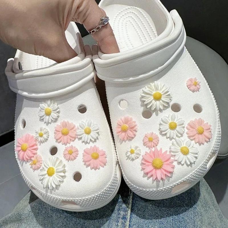 18PCS Shoe Charm for Crocs DIY Fresh Light Pink Daisy Resin Shoe Decoration Buckle for Croc Charms Hole Shoes Accessories
18PCS Shoe Charm for Crocs DIY Fresh Light Pink Daisy Resin Shoe Decoration Buckle for Croc Charms Hole Shoes Accessories