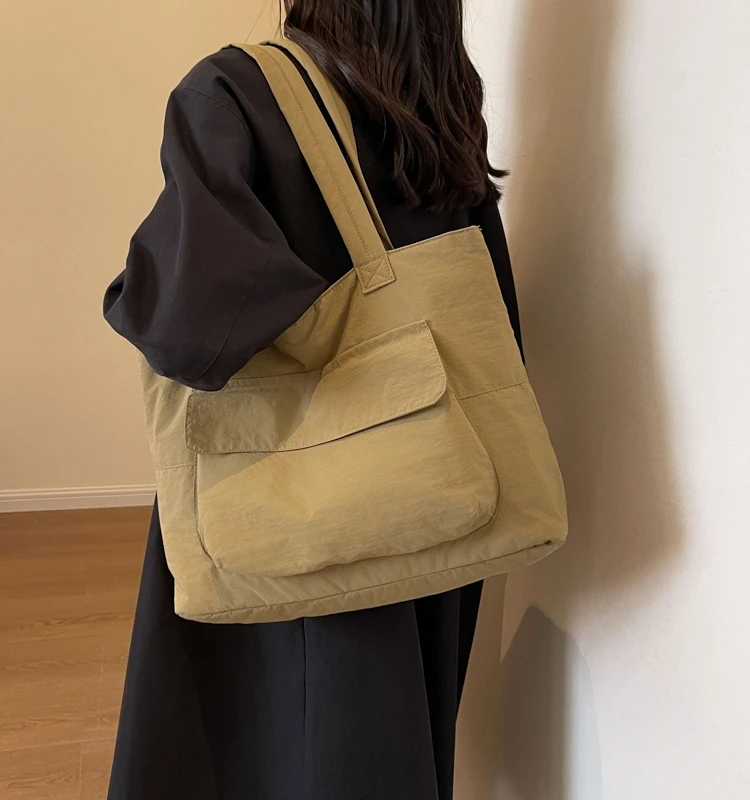 Faionable mat Single oulder Tote Bag Lightweight Water-Resistant Foldable Commuter Bag Ultra-Light Handheld Casual...
Faionable mat Single oulder Tote Bag Lightweight Water-Resistant Foldable Commuter Bag Ultra-Light Handheld Casual...