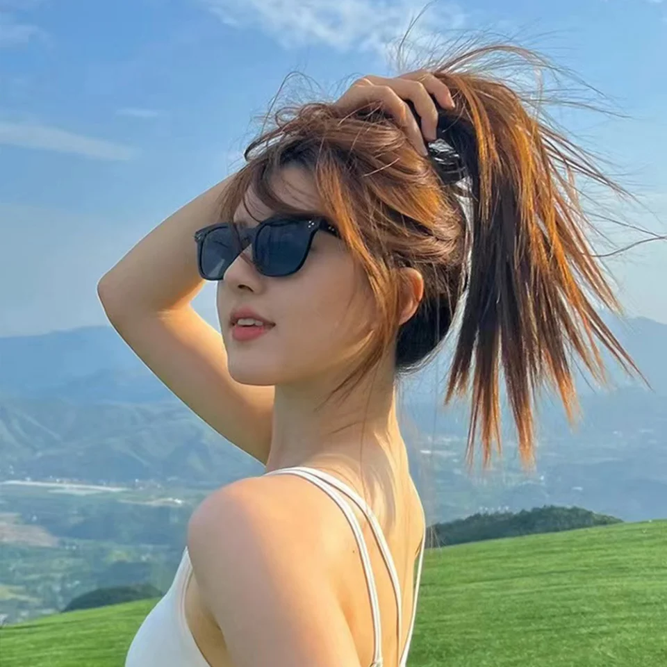 Trendy Fashion Art Design Frame Women's Sunglasses Outdoor Travel Street Photography Driving Sunscreen UV400 Men's Sun glasses
Trendy Fashion Art Design Frame Women's Sunglasses Outdoor Travel Street Photography Driving Sunscreen UV400 Men's Sun glasses