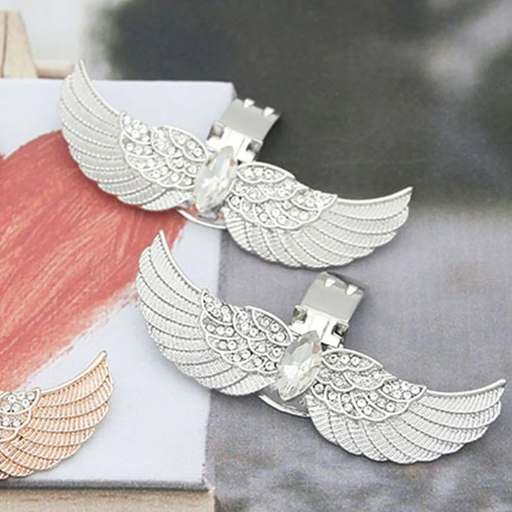 2pcs Wedding Decorative Shoe Clips for Pumps Heel Crystal Buckle Bridal Accessories Women Shoes Embellishments
2pcs Wedding Decorative Shoe Clips for Pumps Heel Crystal Buckle Bridal Accessories Women Shoes Embellishments