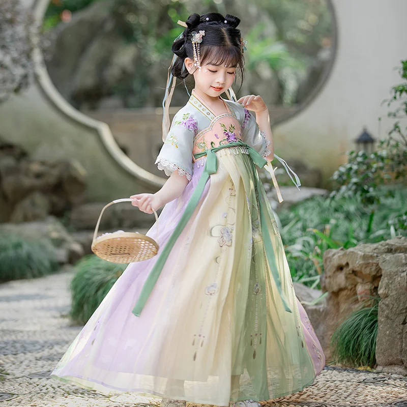 2022 New High-end Girls' Hanfu Summer Thin Antique Children's Ancient Clothes Chinese Style Super Fairy Ru Skirt Dress
2022 New High-end Girls' Hanfu Summer Thin Antique Children's Ancient Clothes Chinese Style Super Fairy Ru Skirt Dress