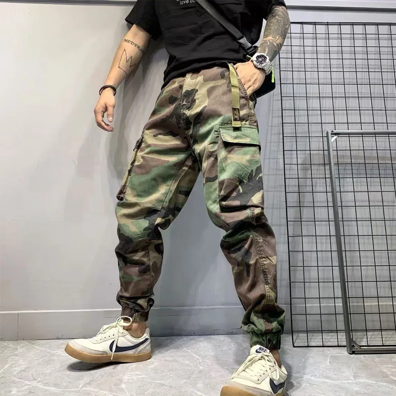 New Autumn/Winter Fashion Brand American Retro Camo Pure Cotton Work Clothes with Plush Loose and Versatile Cool Casual Pants
New Autumn/Winter Fashion Brand American Retro Camo Pure Cotton Work Clothes with Plush Loose and Versatile Cool Casual Pants