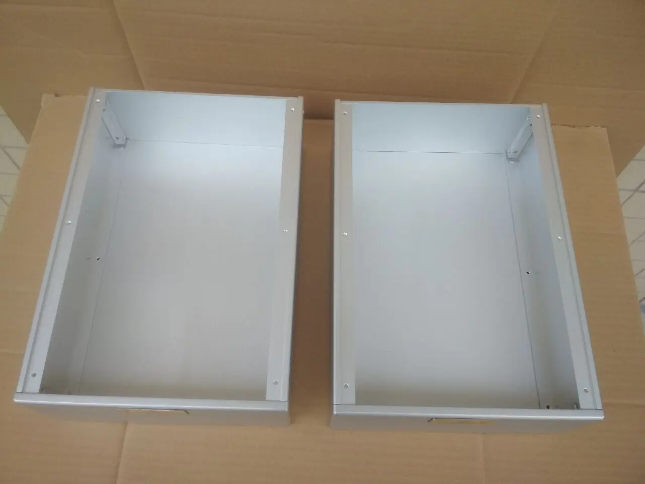 1 pcs silver All aluminum power amplifier DIY case split case tube amplifier power supply Enclosure box (216 *90*308mm)
1 pcs silver All aluminum power amplifier DIY case split case tube amplifier power supply Enclosure box (216 *90*308mm)