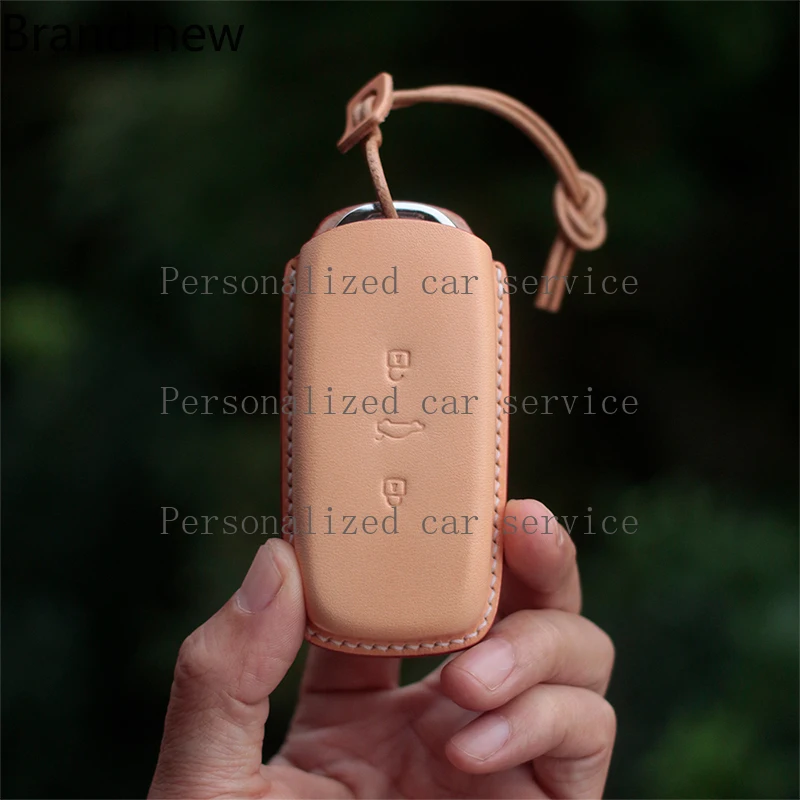 Applicable To The New for Touareg Special Leather High-end Key Bag, Handmade Simple Three-dimensional Key Cover, Advanced Sense
Applicable To The New for Touareg Special Leather High-end Key Bag, Handmade Simple Three-dimensional Key Cover, Advanced Sense