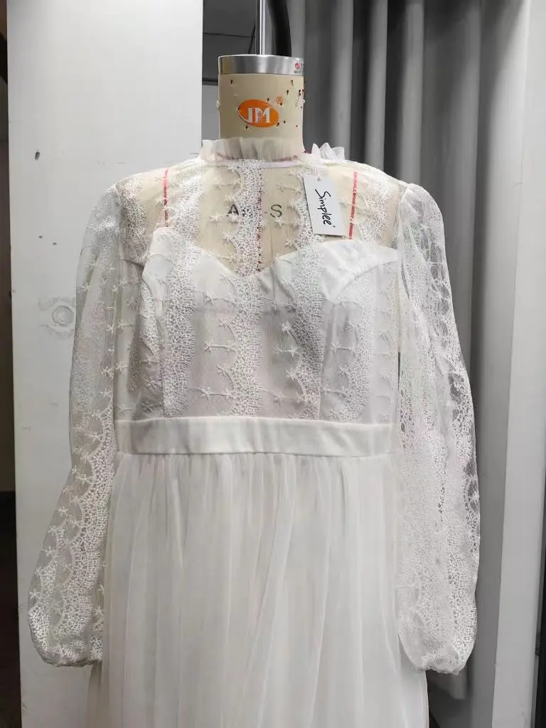 Simplee New Summer Lace Women Bikini Cover Up White Swimwear Beach Suit Summer Dress Tops
Simplee New Summer Lace Women Bikini Cover Up White Swimwear Beach Suit Summer Dress Tops