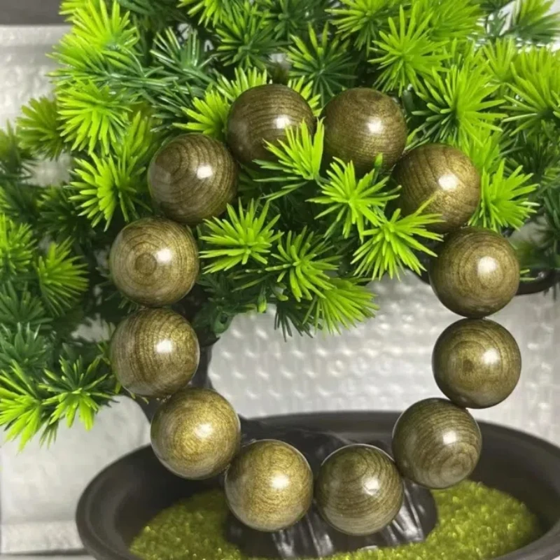 Authentic Boutique Natural Golden Si nan Gloomy Green Material Fragrance Buddha Beaded 2.0 Rosary for Men and Women HandString
Authentic Boutique Natural Golden Si nan Gloomy Green Material Fragrance Buddha Beaded 2.0 Rosary for Men and Women HandString