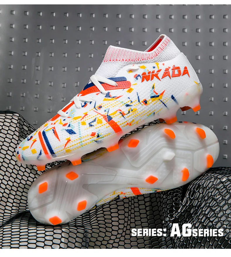 Breathable Kids Football Shoes With Non-slip Studs, Lightweight And Soft. Comfortable Wearing For Children Football Training
Breathable Kids Football Shoes With Non-slip Studs, Lightweight And Soft. Comfortable Wearing For Children Football Training