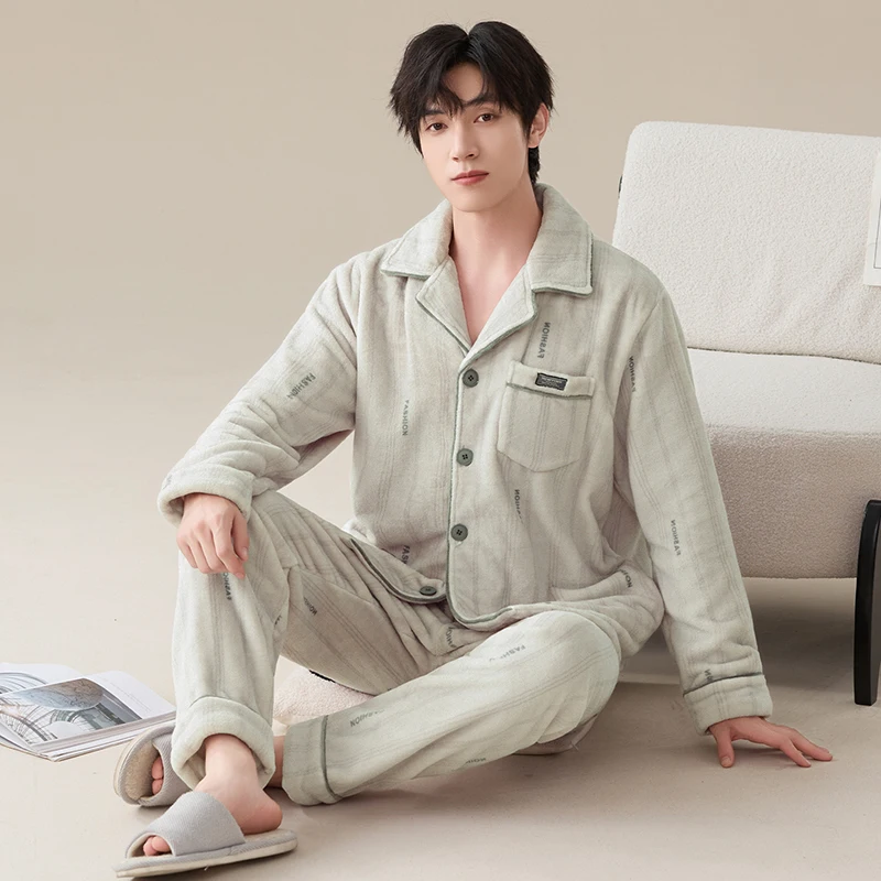 Winter Men Flannel Sleepwear Male Thick Warm Turn-down Collar Pijamas
Winter Men Flannel Sleepwear Male Thick Warm Turn-down Collar Pijamas