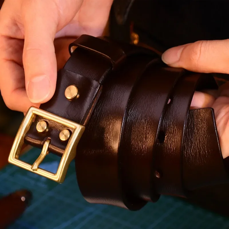 Стильный и прочный ремень из воловьей кожи ручной работы с латунной пряжкой для мужчин, ширина 38 мм, толщина 4 мм
Стильный и прочный ремень из воловьей кожи ручной работы с латунной пряжкой для мужчин, ширина 38 мм, толщина 4 мм