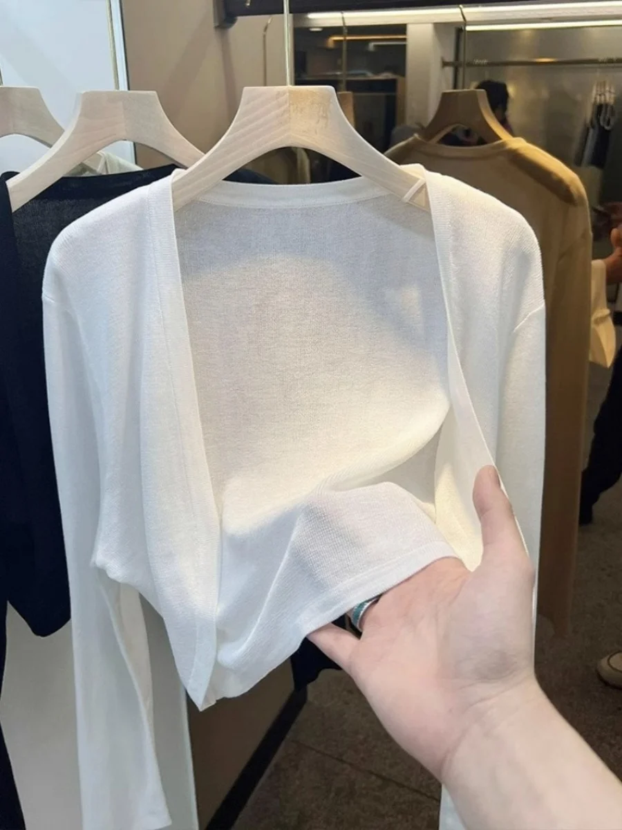 White Short Ice Silk Knitted Sun Protection Cardigan Women's Thin Summer Strap Dress Outer Thin Veil Coat Air Conditioner Cov...
White Short Ice Silk Knitted Sun Protection Cardigan Women's Thin Summer Strap Dress Outer Thin Veil Coat Air Conditioner Cov...