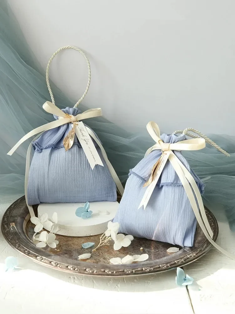 10pcs European cloud shoulder personality wedding candy bag outdoor wedding cloth bag Birthday Guests Favors Event Party
10pcs European cloud shoulder personality wedding candy bag outdoor wedding cloth bag Birthday Guests Favors Event Party