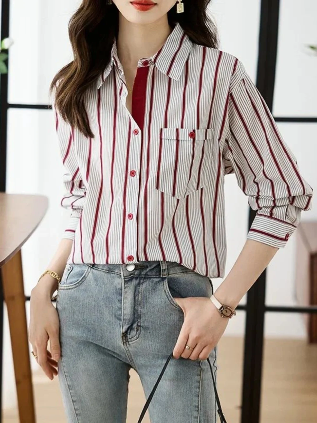 Loose Casual Long Sve irt Street Sle Loose Collared Long irt Women's Faion Spring Season Regular Sve Length
Loose Casual Long Sve irt Street Sle Loose Collared Long irt Women's Faion Spring Season Regular Sve Length