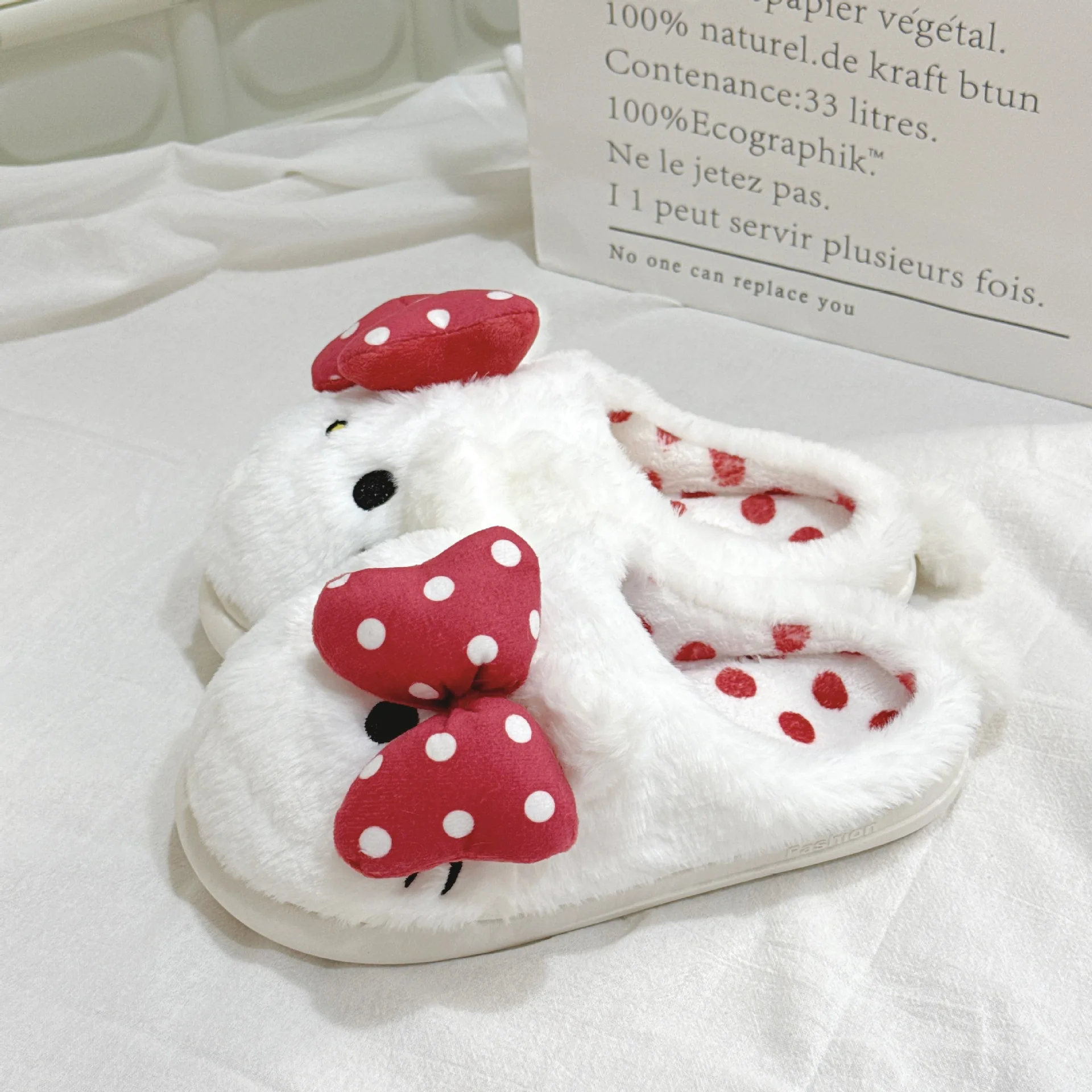 Теплые домашние тапочки из хлопка с Аниме Hello Kitty для женщин, зимние, мультяшные, милые и забавные, плюшевые, повседневные
Теплые домашние тапочки из хлопка с Аниме Hello Kitty для женщин, зимние, мультяшные, милые и забавные, плюшевые, повседневные