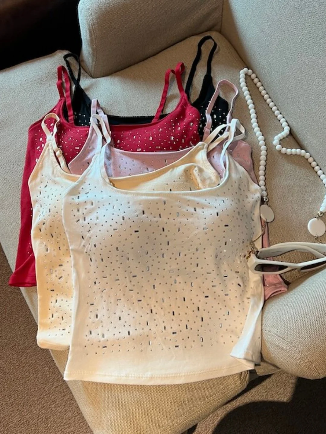Slim Fit Sequin Strap Vest Women's Summer 2026 New Style with Chest Pad Inner And Outer Wear Cotton Knitted Tank Top
Slim Fit Sequin Strap Vest Women's Summer 2026 New Style with Chest Pad Inner And Outer Wear Cotton Knitted Tank Top