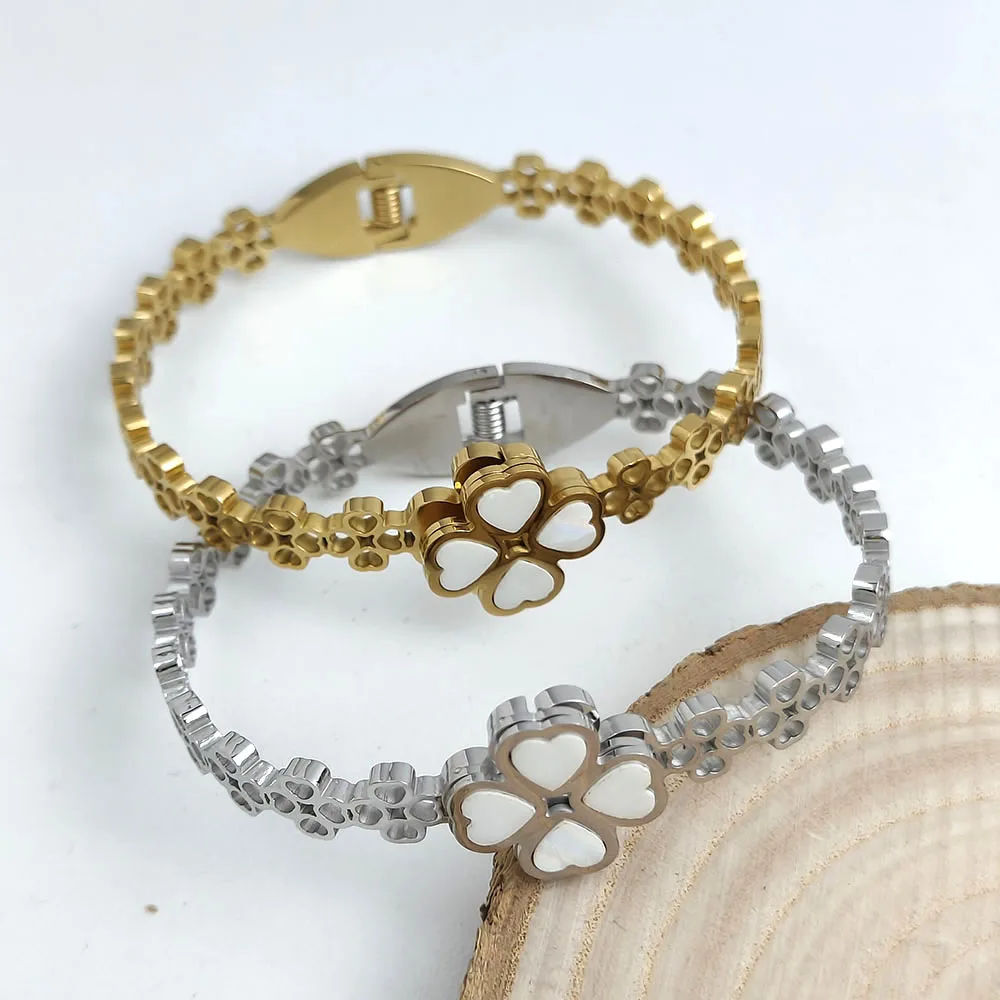 New luxury shell four-leaf clover stainless steel gold-plated bracelet, high-quality couple bracelet, wife's festival gift
New luxury shell four-leaf clover stainless steel gold-plated bracelet, high-quality couple bracelet, wife's festival gift