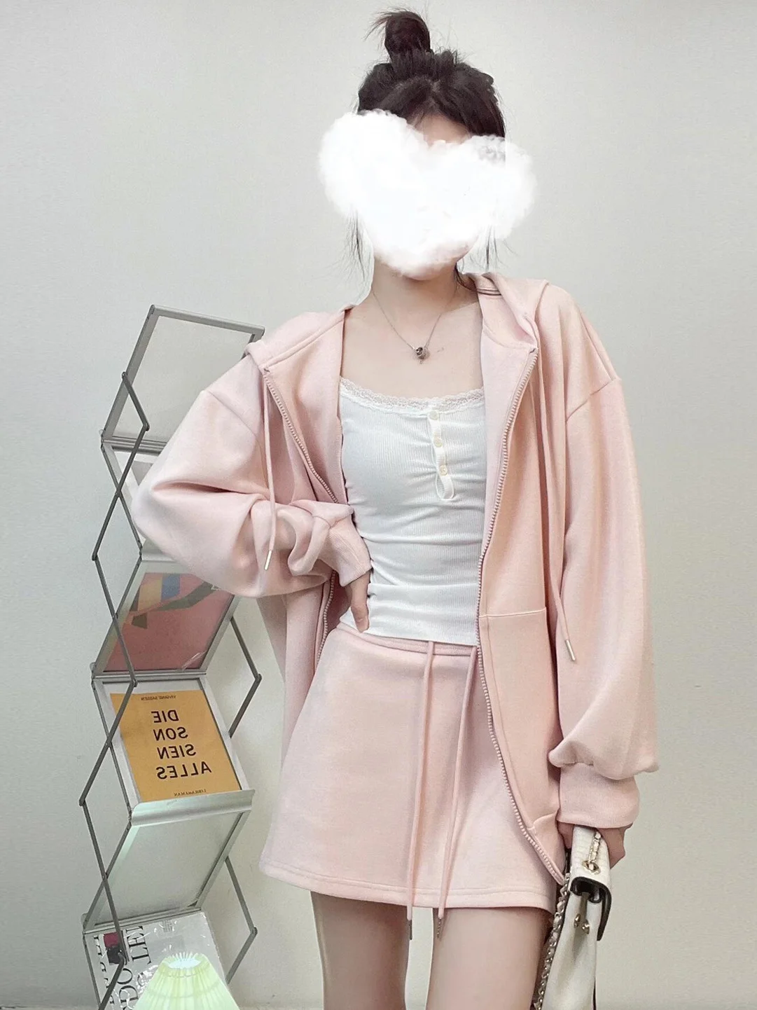Fashionable Hooded Loose Long Sleeve Women's Jacket And High Waist Skirt Pink Set Spring 2026 Slimming Effect Casual Wear
Fashionable Hooded Loose Long Sleeve Women's Jacket And High Waist Skirt Pink Set Spring 2026 Slimming Effect Casual Wear