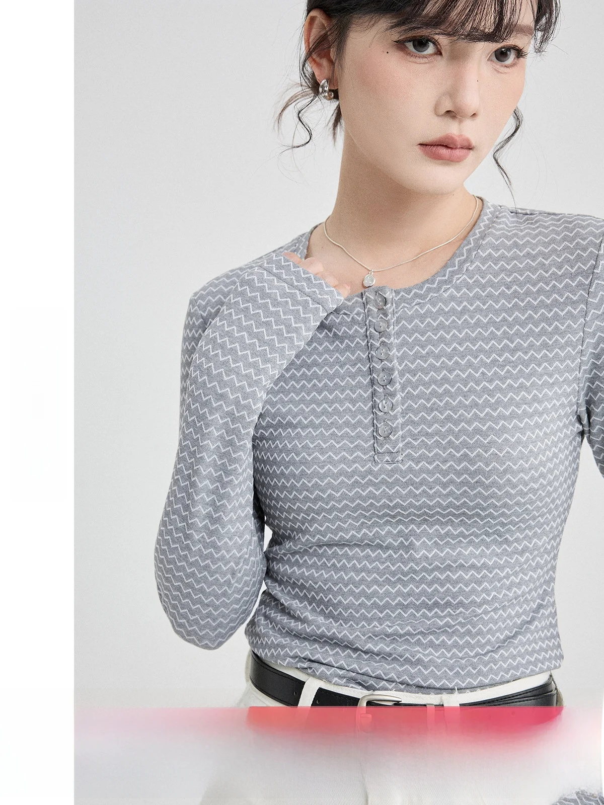 Женский трикотажный топ Guier с круглым вырезом, в полоску, облегающий, высокого качества, весенняя новинка, повседневный, удобный, с длинными рукавами
Женский трикотажный топ Guier с круглым вырезом, в полоску, облегающий, высокого качества, весенняя новинка, повседневный, удобный, с длинными рукавами