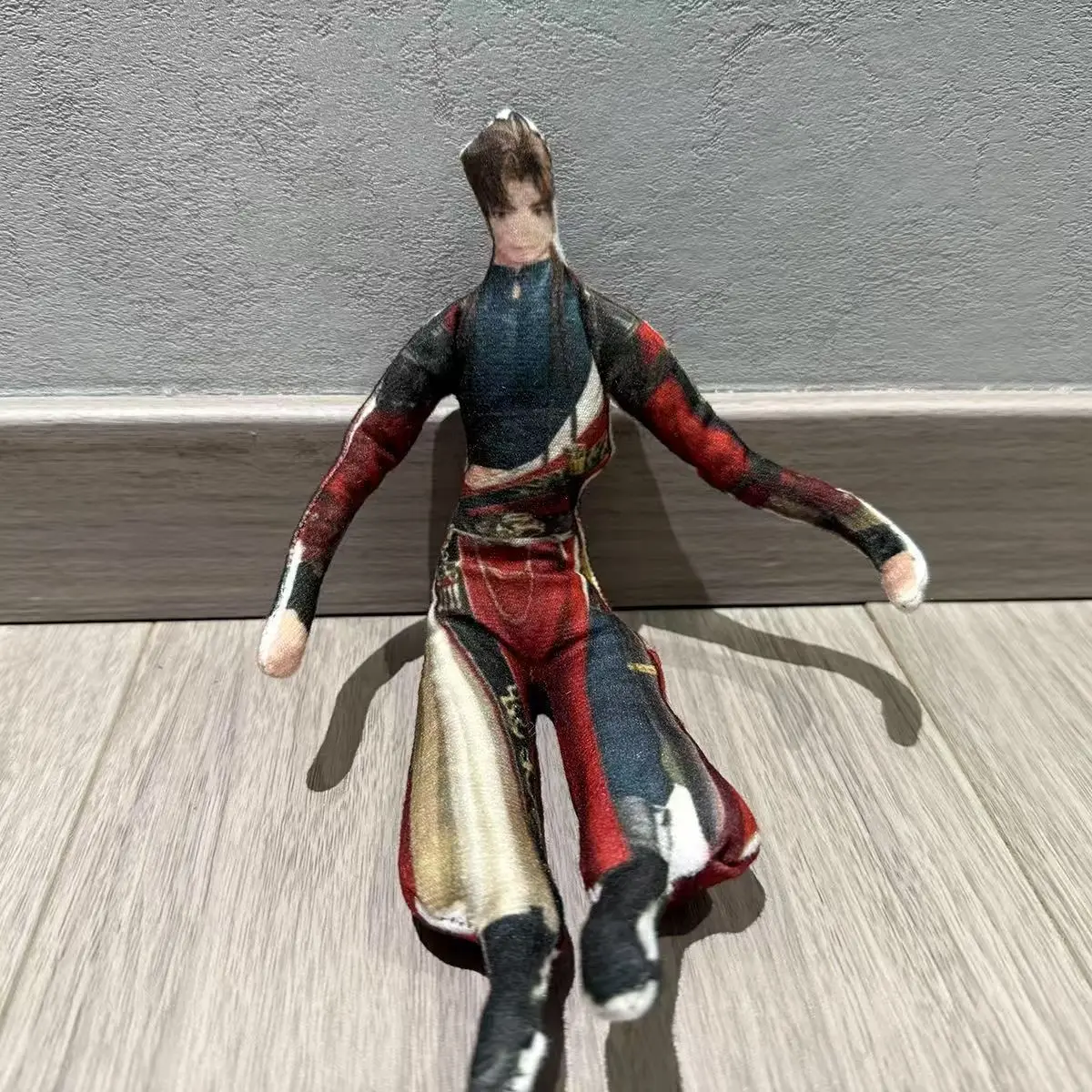 Игровой персонаж Yuan: Аниме-плюшевая кукла ручной работы с подвижным проволочным каркасом, мягкая фигурка для косплея, коллекционный подарок
Игровой персонаж Yuan: Аниме-плюшевая кукла ручной работы с подвижным проволочным каркасом, мягкая фигурка для косплея, коллекционный подарок