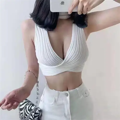 Sexy Summer Cross Wrap Chest Show Chest Tight All Match Sleeveless Neck Hanging Trend Women's Top Fashionable Casual Knitted ...
Sexy Summer Cross Wrap Chest Show Chest Tight All Match Sleeveless Neck Hanging Trend Women's Top Fashionable Casual Knitted ...