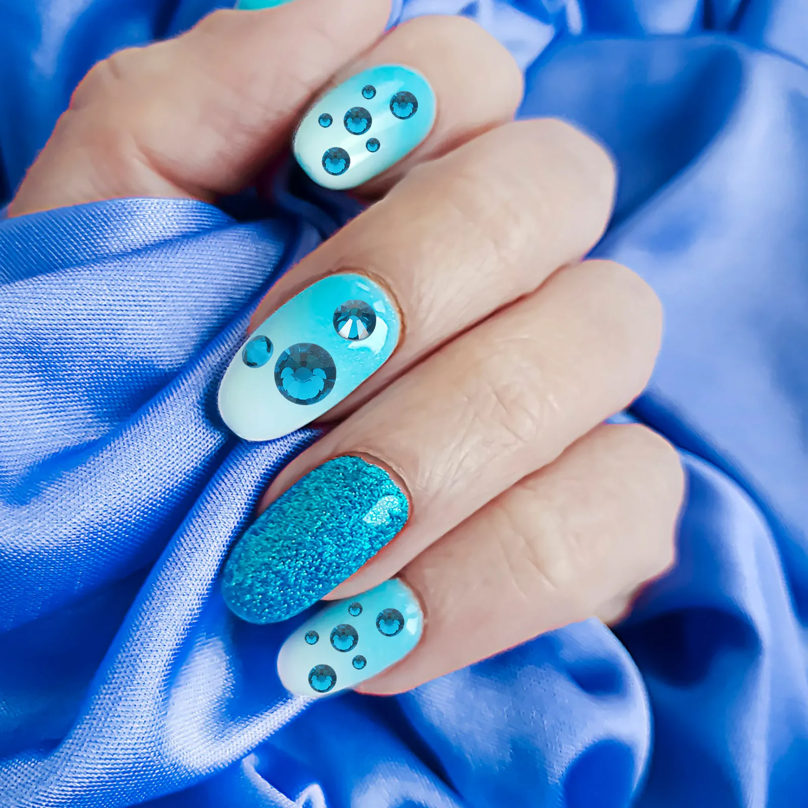 1Set Nail Rhinestones Glass Flatback Durable Exquisite Charms DIY Nail Art Crafts Decorations Manicure Crystal Rhinestone
1Set Nail Rhinestones Glass Flatback Durable Exquisite Charms DIY Nail Art Crafts Decorations Manicure Crystal Rhinestone