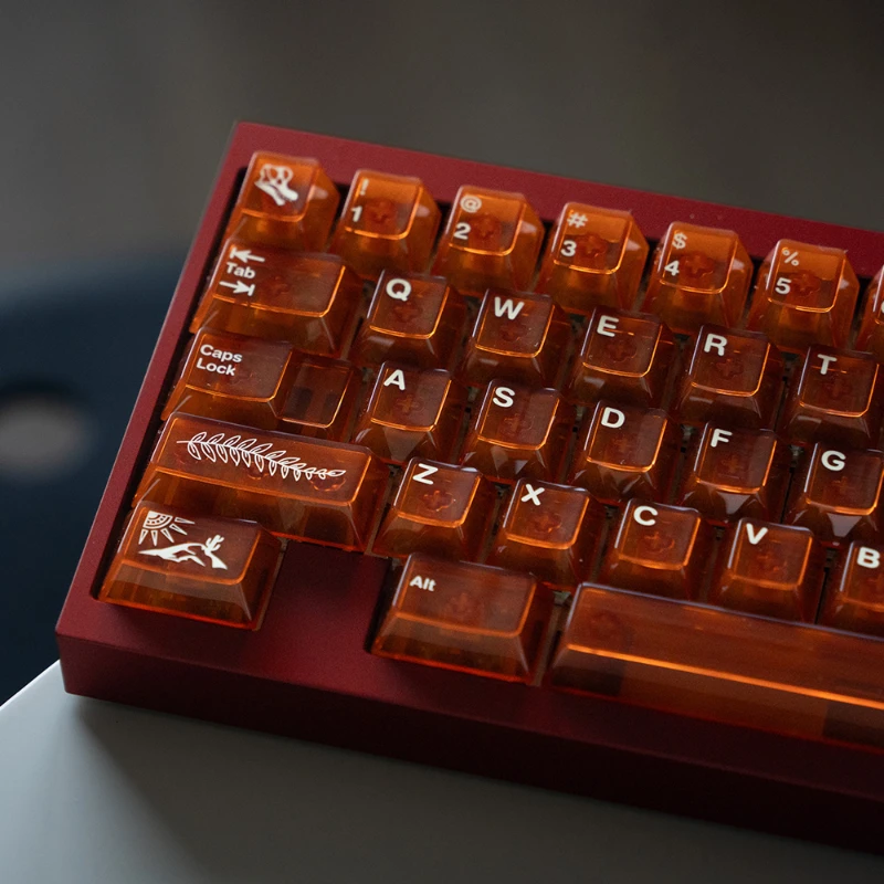 Fbb Fossil Amber Transparent Keycap 142 Key Customized Cherry Shape Transparent PC Highly UV + Oil Spraying Process Keycaps
Fbb Fossil Amber Transparent Keycap 142 Key Customized Cherry Shape Transparent PC Highly UV + Oil Spraying Process Keycaps