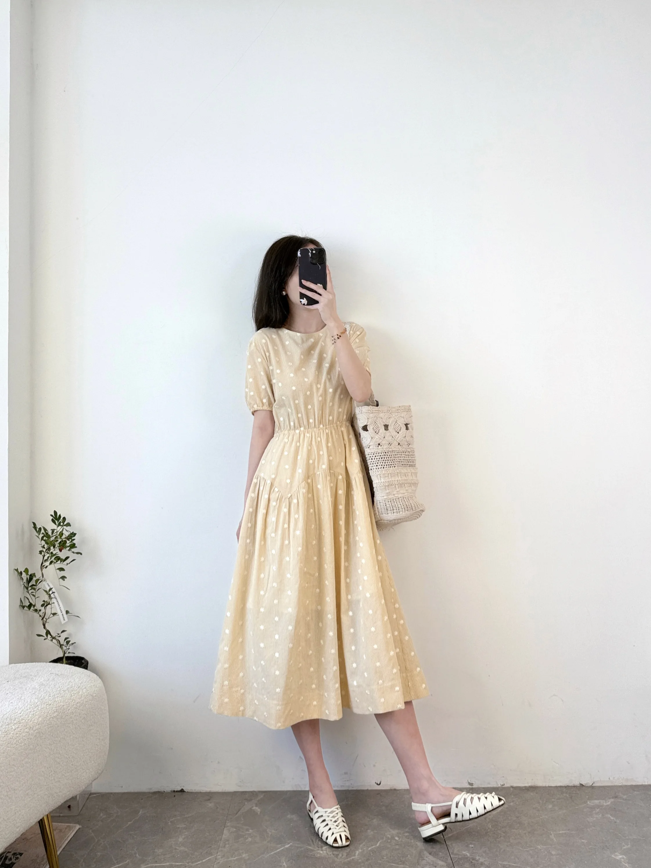 Pure Linen Polka Dot Short Sleeve Dress Li Zhi Forest System Elegant Small Stand Collar Three Button Mushroom Pure Linen A-Li...
Pure Linen Polka Dot Short Sleeve Dress Li Zhi Forest System Elegant Small Stand Collar Three Button Mushroom Pure Linen A-Li...
