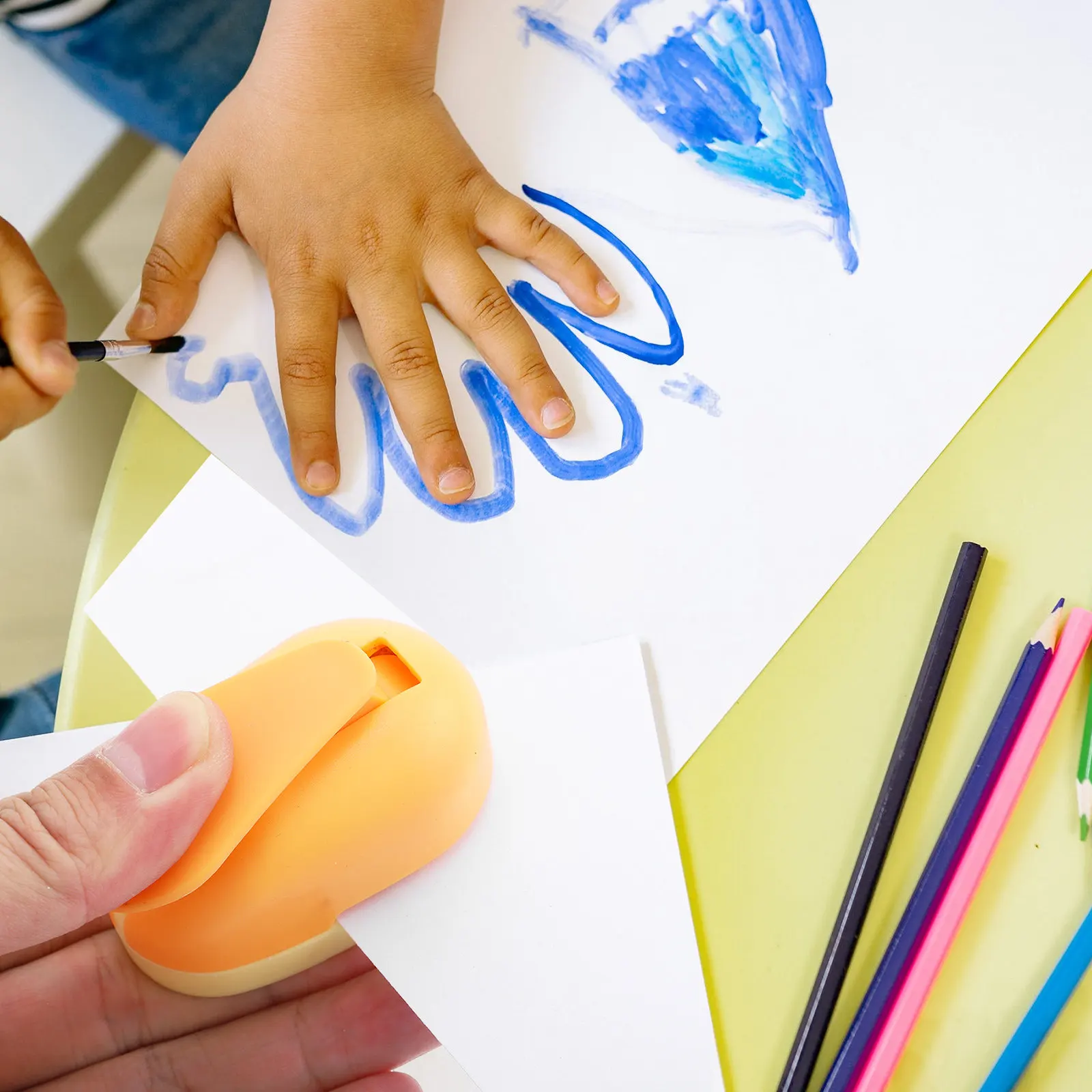 Набор из 5 портативных многофункциональных дыроколов с мультяшными рисунками для скрапбукинга, детского творчества и рукоделия
Набор из 5 портативных многофункциональных дыроколов с мультяшными рисунками для скрапбукинга, детского творчества и рукоделия