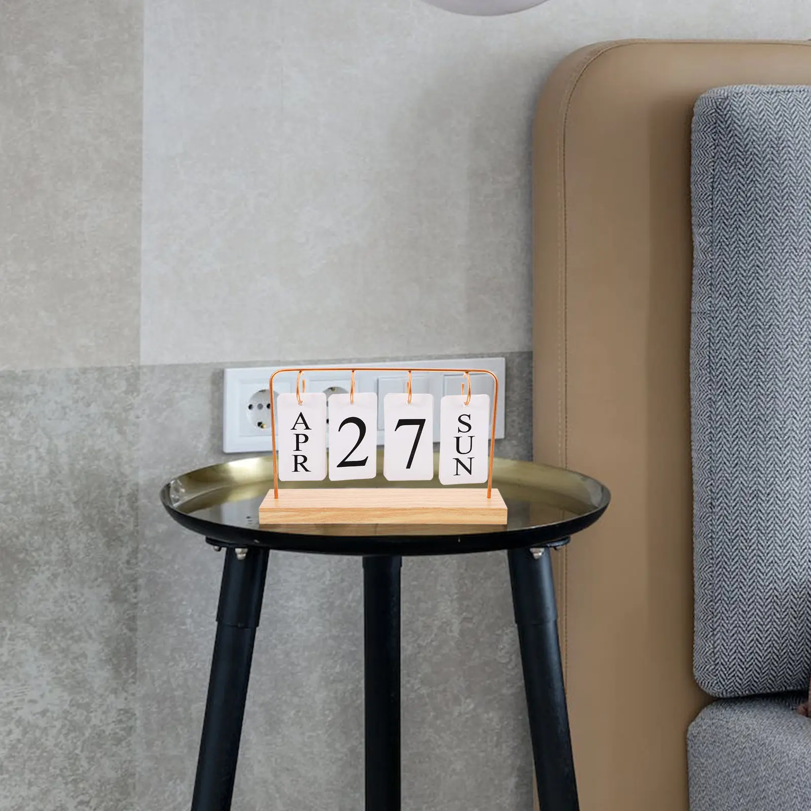 Reusable Perpetual Flip Calendar Wooden Base Iron Frame Vintage Desk Calendar for Office Home Daily Interactive Desk Decor
Reusable Perpetual Flip Calendar Wooden Base Iron Frame Vintage Desk Calendar for Office Home Daily Interactive Desk Decor