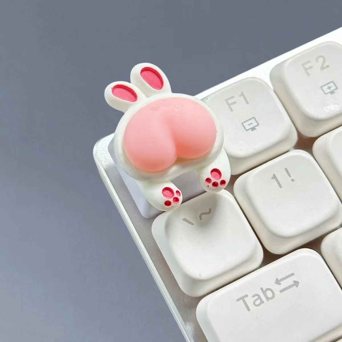 DIY Cartoon Bunny Butt Keycap Cross Axis Custom Gift Pig PP Semi Transparent Mechanical Keyboard Keycap Universal Keycap