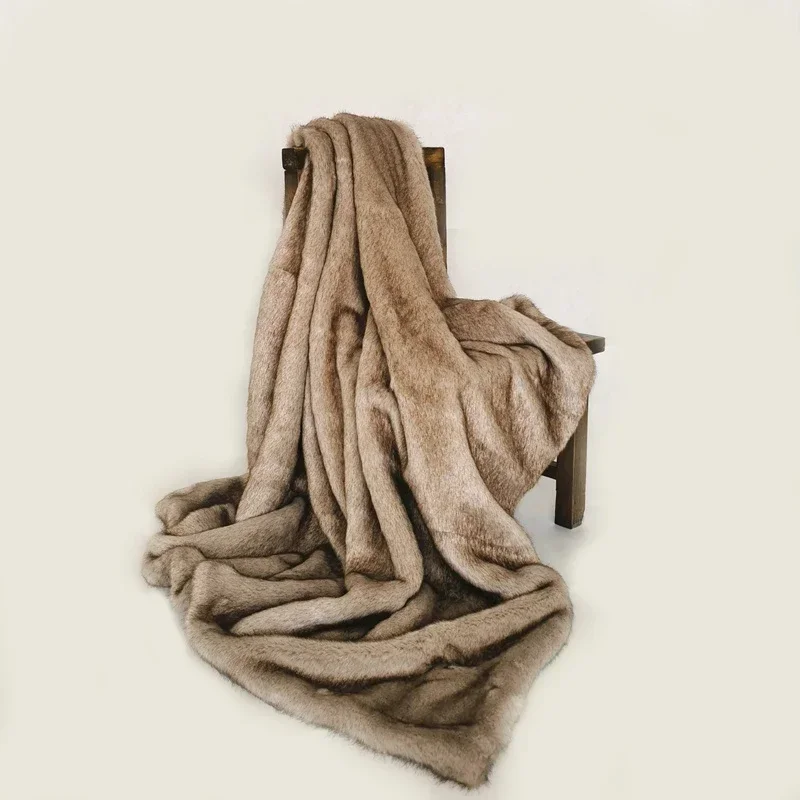 High-end Faux Fur throw Blanket luxury fox fur plush Bedspread thickened bed plaid Christmas weighted sofa blankets for winter
High-end Faux Fur throw Blanket luxury fox fur plush Bedspread thickened bed plaid Christmas weighted sofa blankets for winter