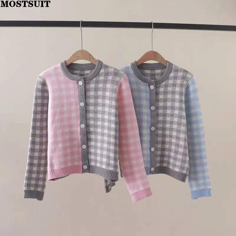 Vintage Plaid Knit Cardigan Sweater Women 2025 Winter Stylish Chic Fashion Ladies Tops Long Sleeve Single-breasted Jumpers
Vintage Plaid Knit Cardigan Sweater Women 2025 Winter Stylish Chic Fashion Ladies Tops Long Sleeve Single-breasted Jumpers