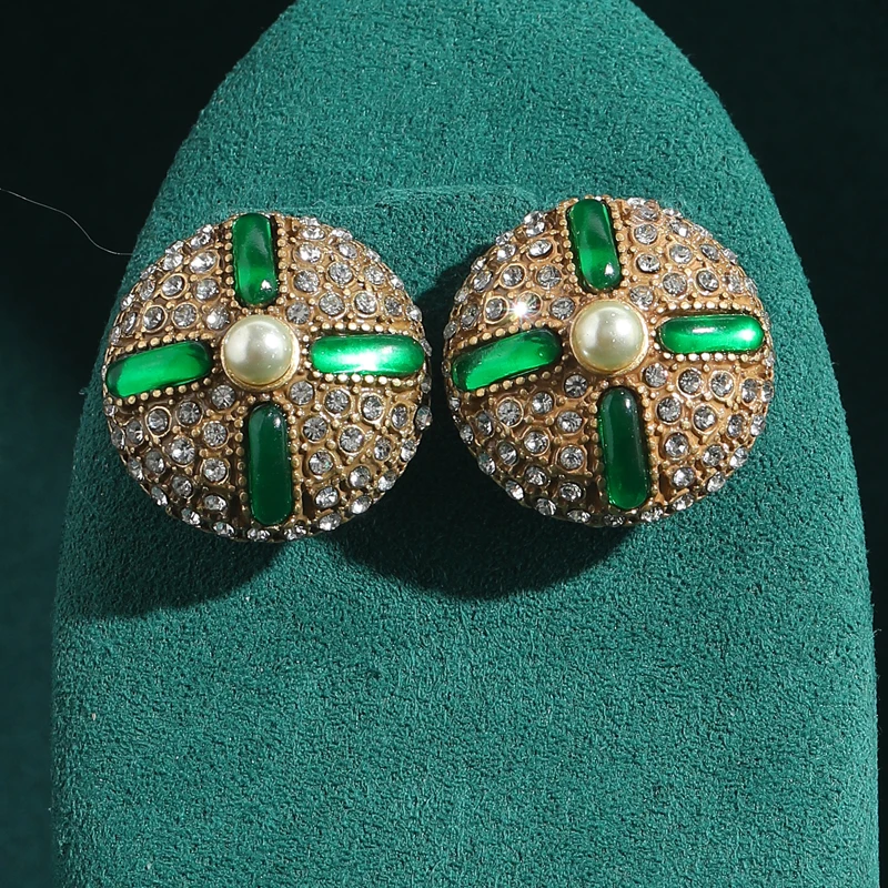 Vintage Rhinestones Stud Earrings Cubic Zircon Green Antique Jewelry Charm Gold Color Luxury Brand Woman Accessories 2025 New
Vintage Rhinestones Stud Earrings Cubic Zircon Green Antique Jewelry Charm Gold Color Luxury Brand Woman Accessories 2025 New