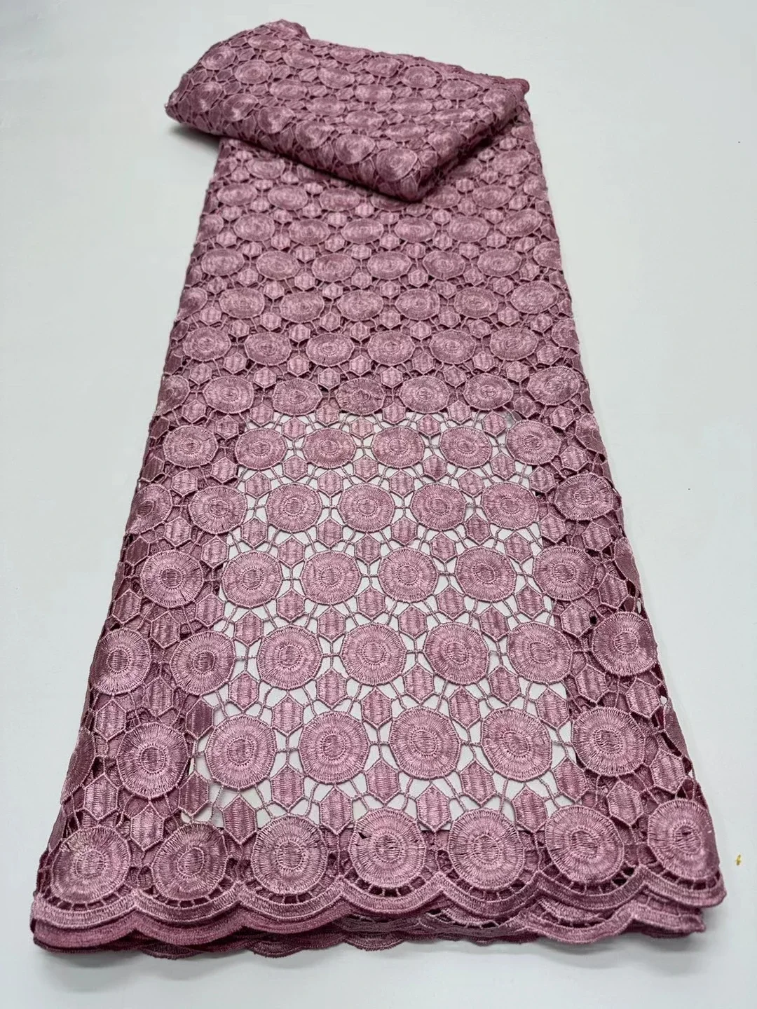 2024 New Arrival Pink Guipure Cord African Lace Fabric Water Soluble French Nigerian Lace Fabric For Women Party Dress LR24147
2024 New Arrival Pink Guipure Cord African Lace Fabric Water Soluble French Nigerian Lace Fabric For Women Party Dress LR24147